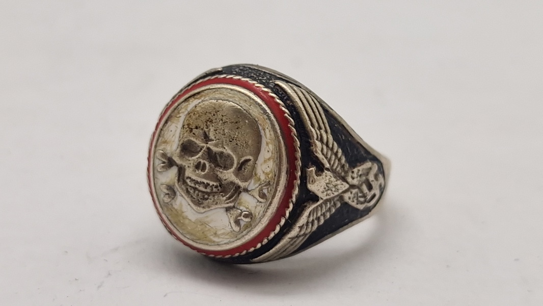 WW2 ring, efterkrigs 
