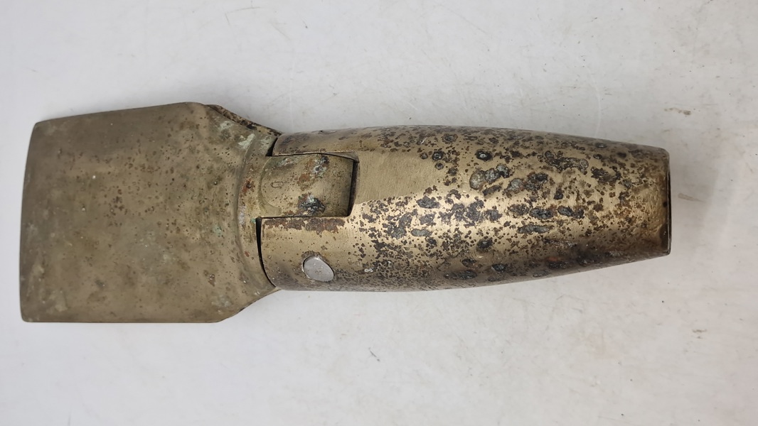 Ældre bronzefoldepropel