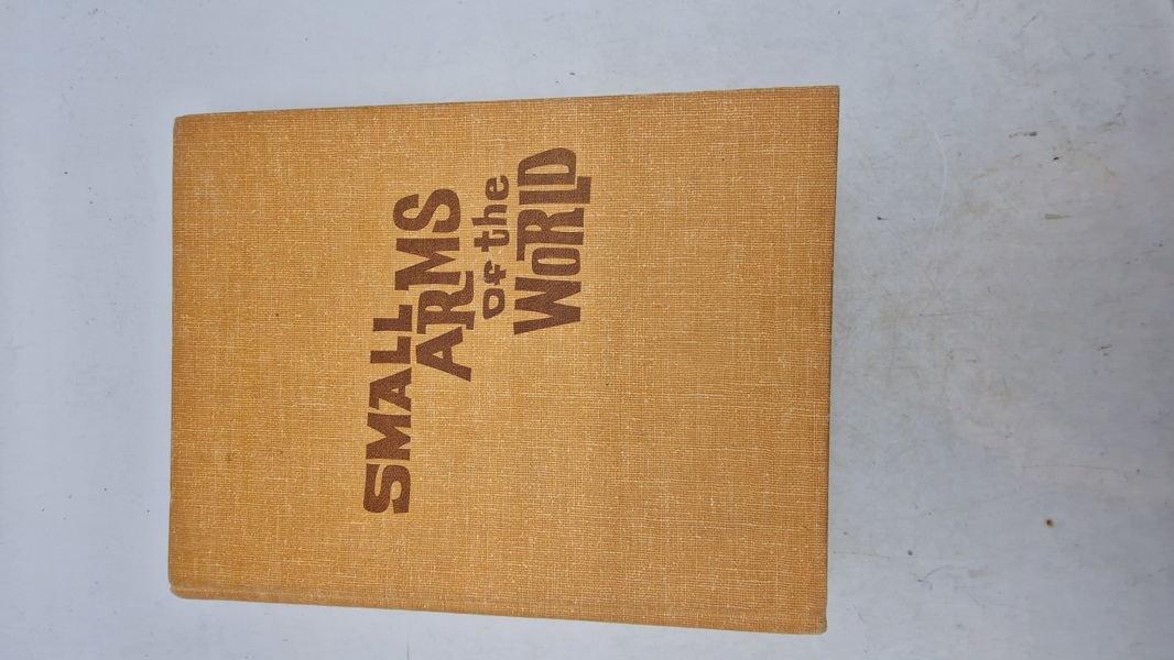 Small arms of the world