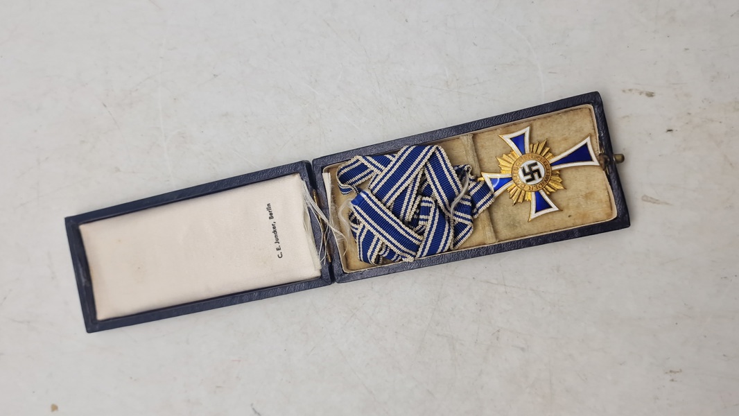 Mutterkreuz 1.kl med æske - C.E. Juncker. Berlin 