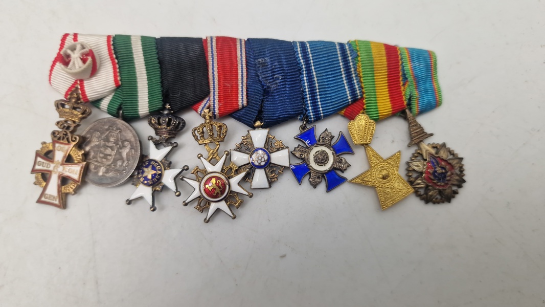 Ordens miniture  båndspange fra   Original Fritz Carl Vilhelm von Magius (1903–1969)

_29728a_8de72d104709d93_lg.jpeg