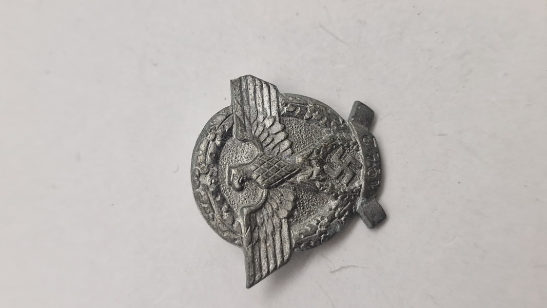 "Tag der Polizei" 1942 tinnie. Original