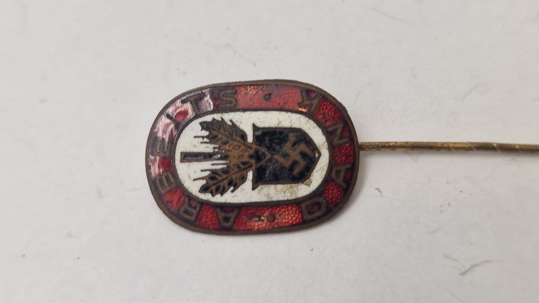Reich Arbeits Dienst pin. Original