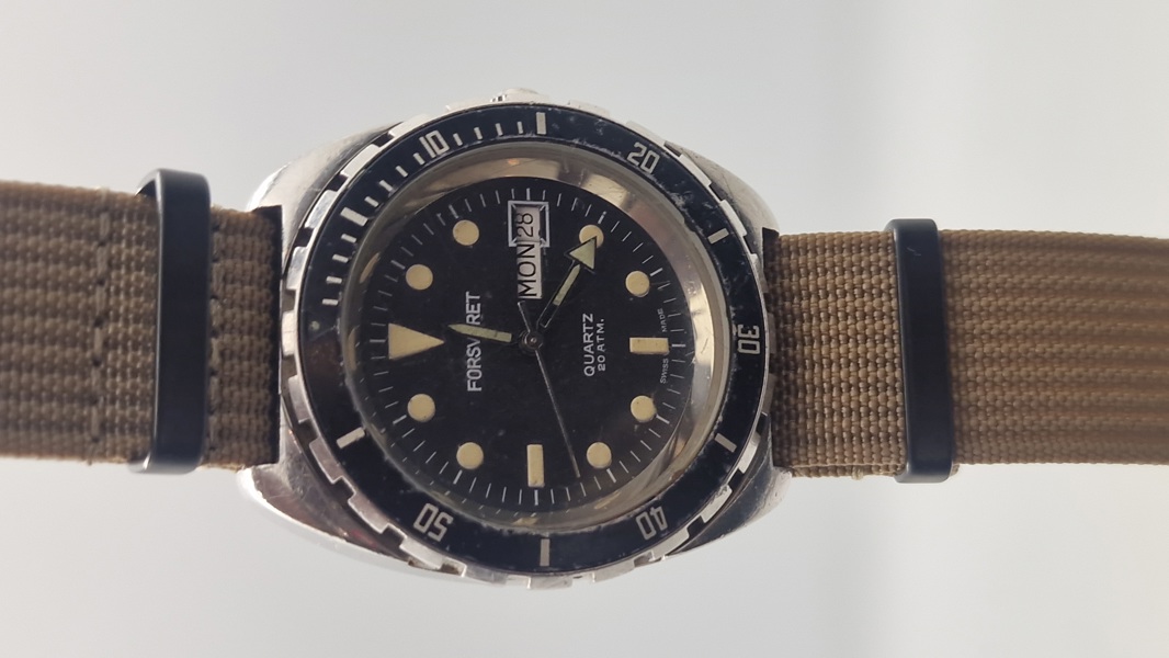 Ur fra det danske forsvar, bl.a. anvendt af frømandskorpset 