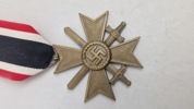 Kriegsverdienstkreuz 2. Klasse mit Schwertern. Originalt