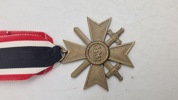 Kriegsverdienstkreuz 2. Klasse mit Schwertern. Originalt