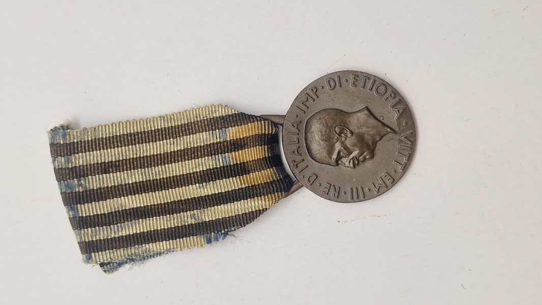 Italiensk erindringsmedalje for militære operationer i Østafrika. Original
