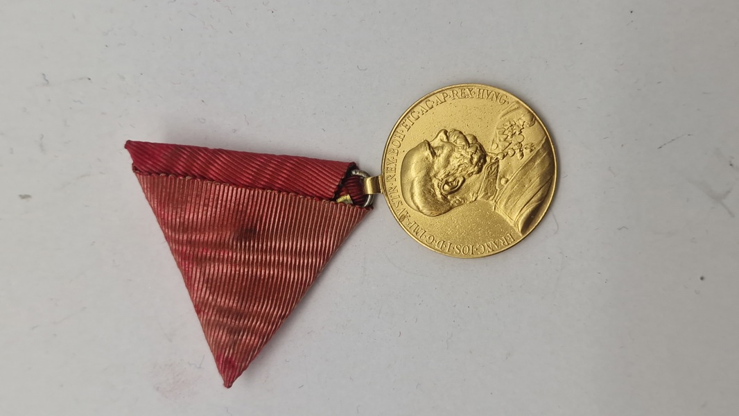 Østrig-Ungarsk Jubilæumsmedalje for Franz Joseph I, også kendt som "Signum Memoriae", fra 1898. Original
