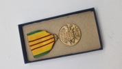 Vietnam Service Medal. Original 