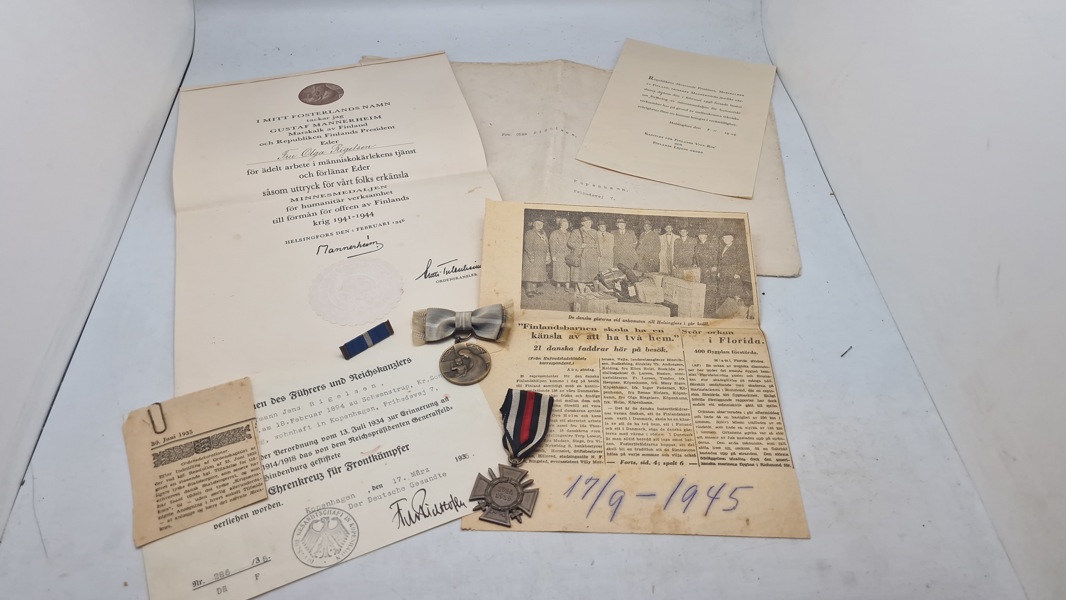 Finlandslot og Hindenburg kors fra Mand og kone, Danskere 