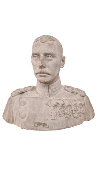 Kong Christian X buste fra Vordingborg kaserne, i fuld størrelse. Skal afhentes personligt i Vordingborg, eller leveres efter aftale 