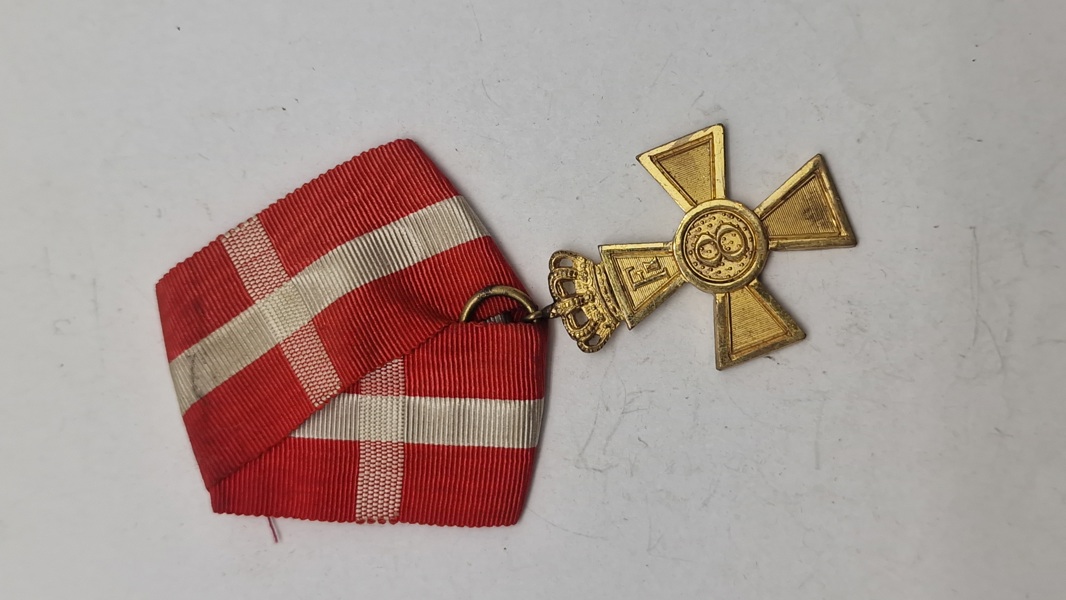 Dansk Hæderstegn for 8 års god tjeneste for underofficerer. Original 