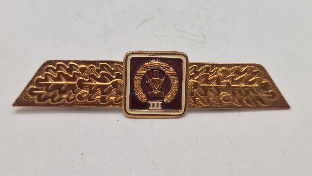 Tysk DDR) klassificeringsbadge for den nationale folkearmé (NVA). Original 
