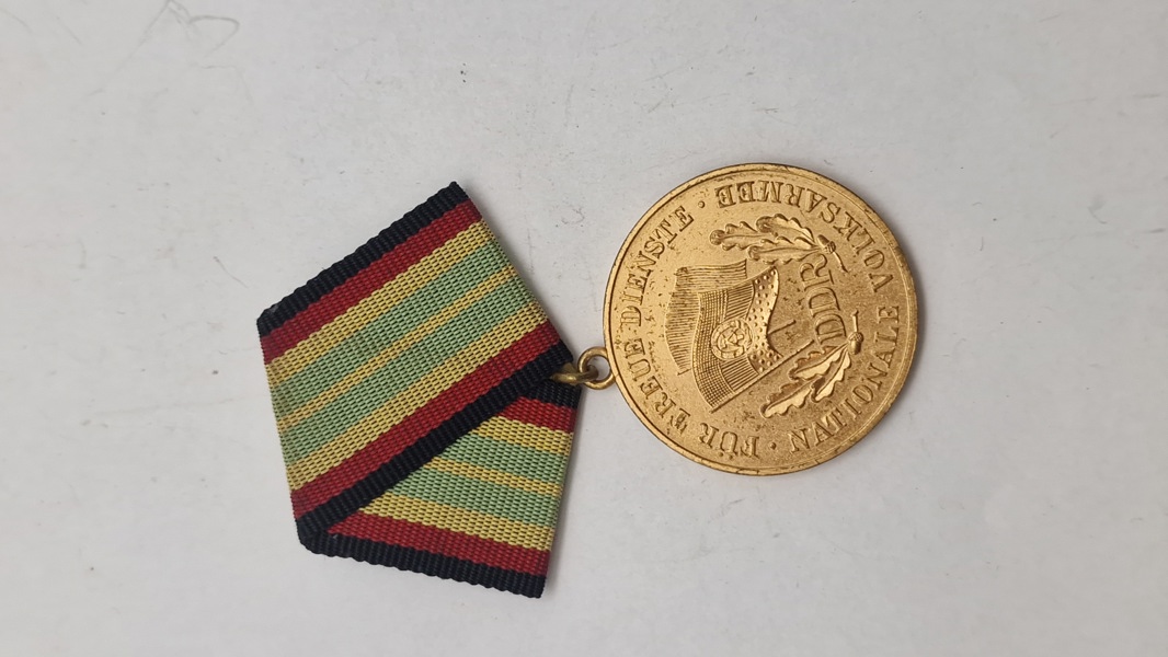 Tysk Medalje for Tjenesteloyalitet i den Nationale Folkearmé (NVA). Original 