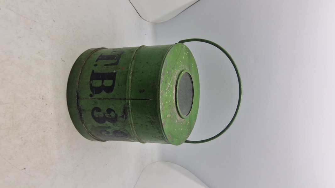 Kompas og nathus fra dansk torpedobåd 