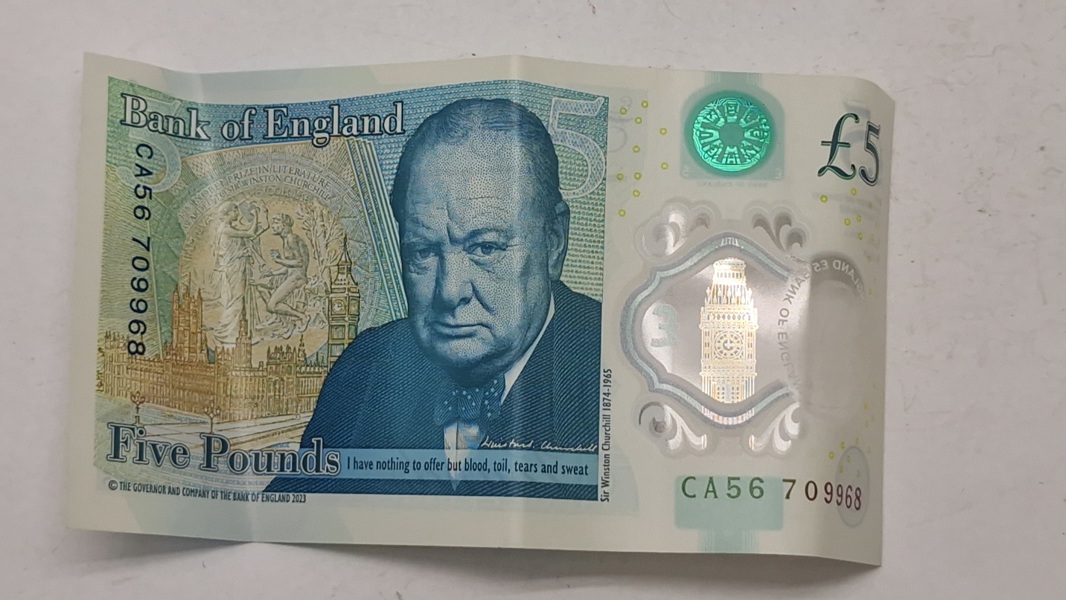 5 punds seddel med motiv af Winston Churchill 