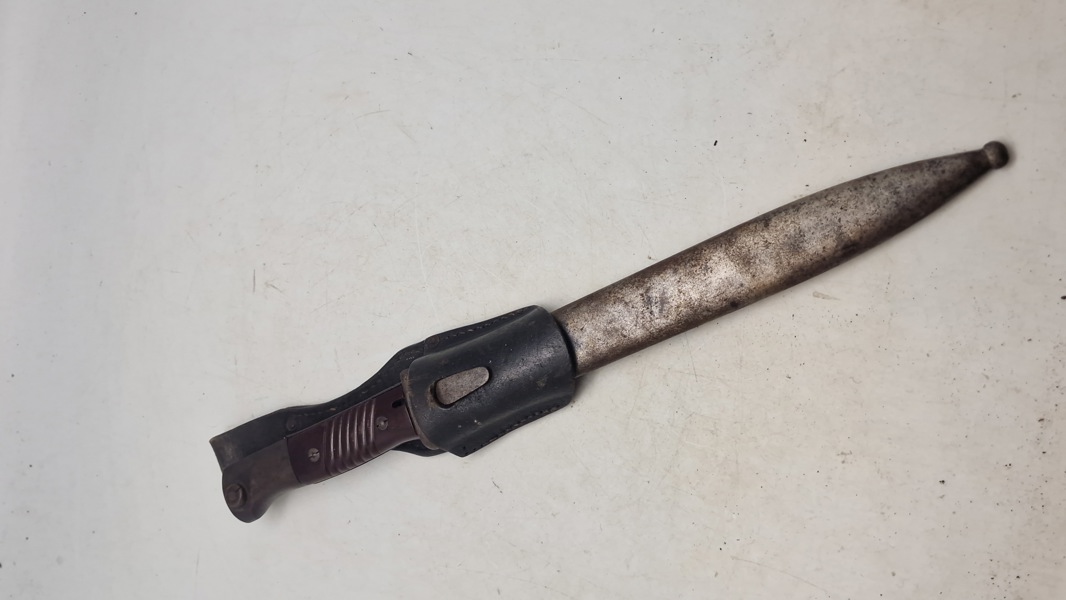 Tysk K98 bajonet, nummerens. Original 