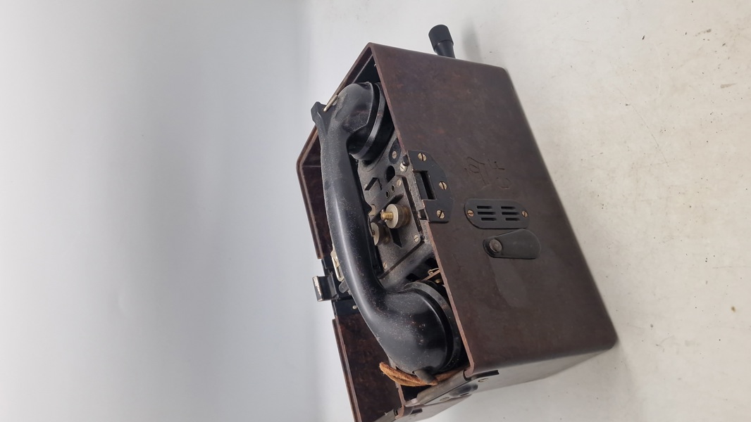 Tysk FF/33 felttelefon. Original 