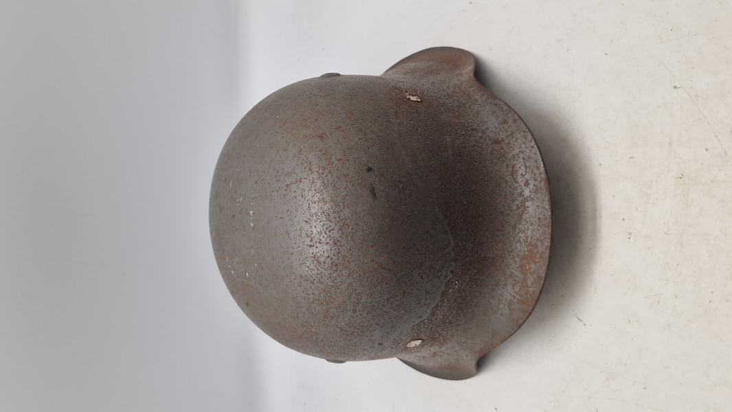 Tysk M/42 hjelm. Genanvendt. Original