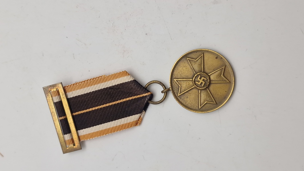 Kriegsverdienstmedaille. Original 