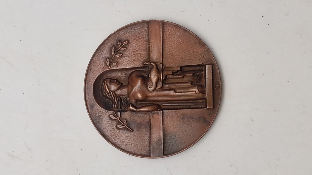 Finsk bronzemedalje fra 1946 med titlen “Benignitatis Humanae Finlandia Memor”.
