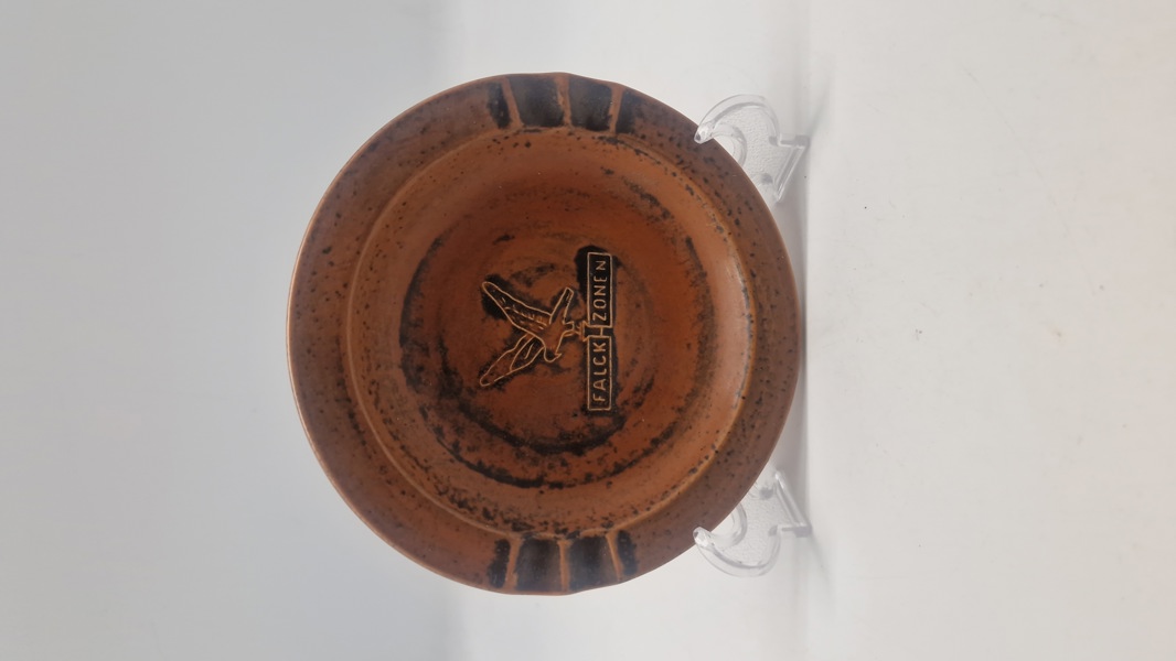 Askebæger fra Falck Zonen 