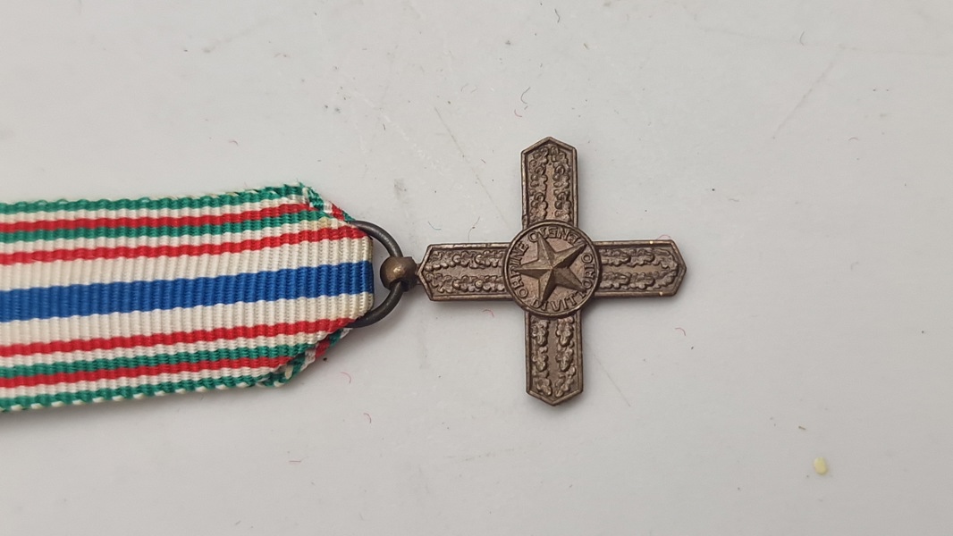 Italiensk Order of Vittorio Veneto. Miniature. Original 