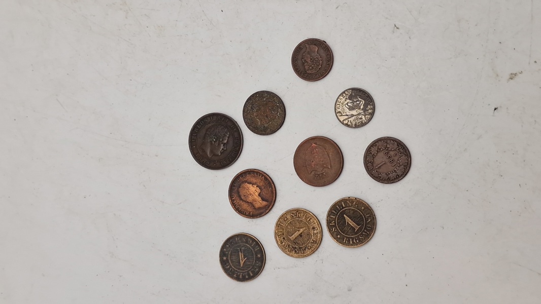 Samling danske skillingsmønter mm.