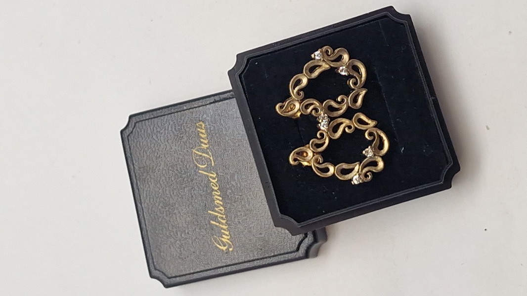 Ørevedhæng af sterlingsølv med æske 