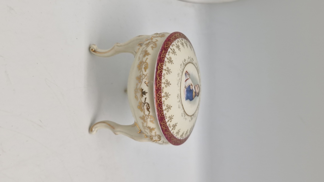Porcelæns opsats med motiv af Napoleon 