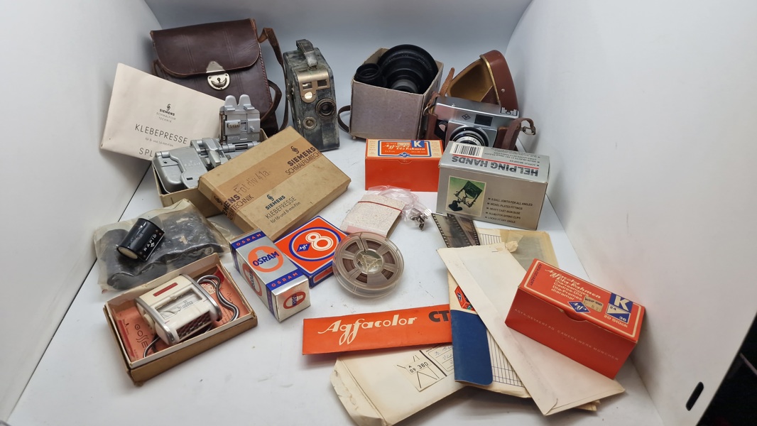 Stor samling kamera udstyr mm.