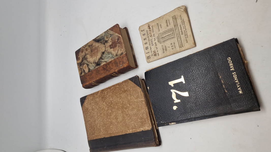 Samling 1800 tals bøger