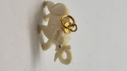 Elefant af ben som vedhæng
