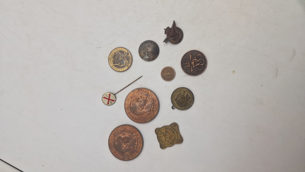 Samling pins og nåle 