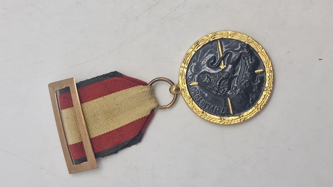 Spansk kampagne-medalje (Medalla de la Campaña), en militær dekoration fra den spanske borgerkrig mellem 1936 og 1939. Original 