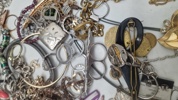 Stor samling blandede smykker mm.