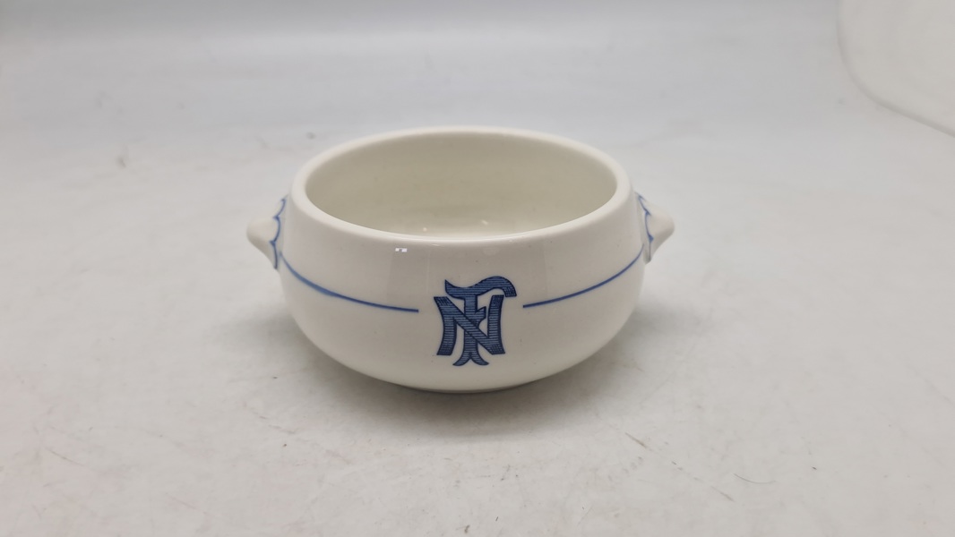 Royal Copenhagen skål med reklame fra restaurant