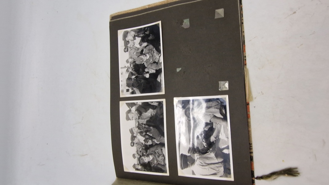 Tysk fotoalbum med masser af super panzer og Flieger fotos. Originalt