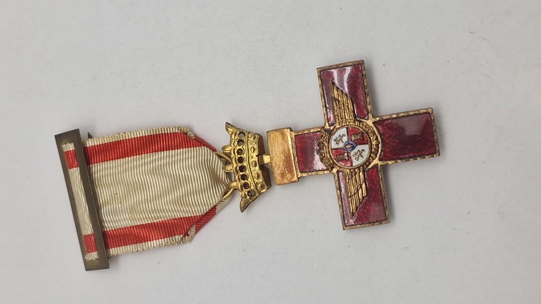 Spansk Cruz del Mérito Aeronáutico, ww2. Original