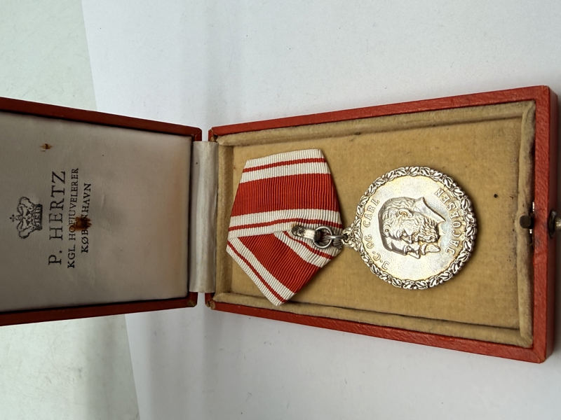 Carlsberg medalje i æske