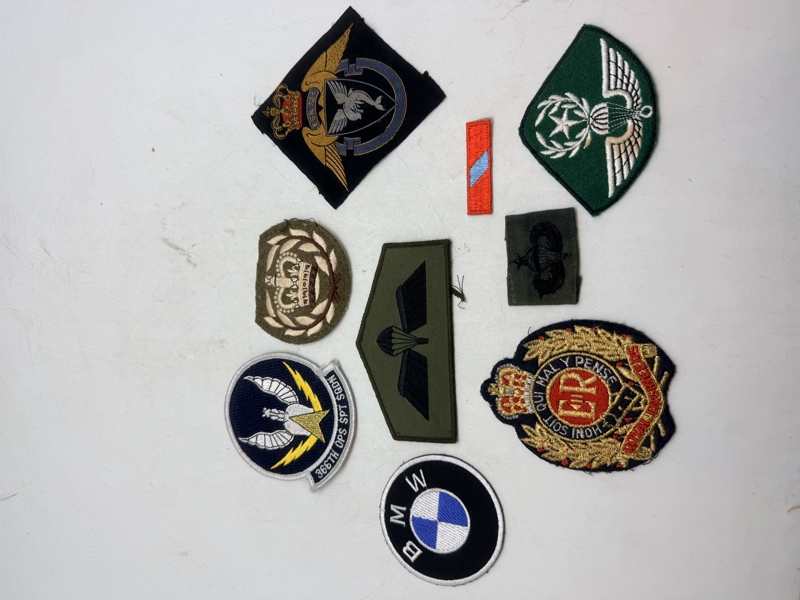 Samling stofmærker. Originale