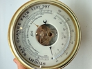 Marine barometer 