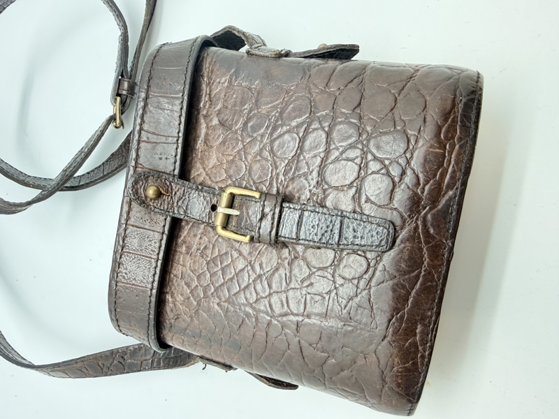 A MULBERRY BROWN CROCODILE LEATHER HAND BAG, binocular style, original _31114a_8de90007ace1c37_lg.jpeg
