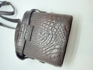 A MULBERRY BROWN CROCODILE LEATHER HAND BAG, binocular style, original 