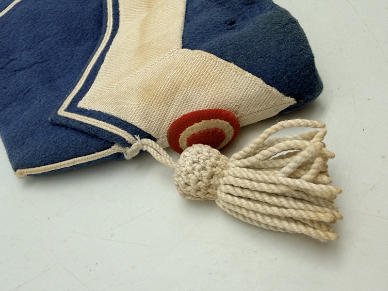 Spidshue fra Livgarden 1937 dateret