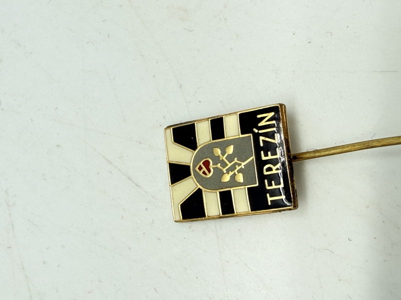 Terezín minde nål, ww2