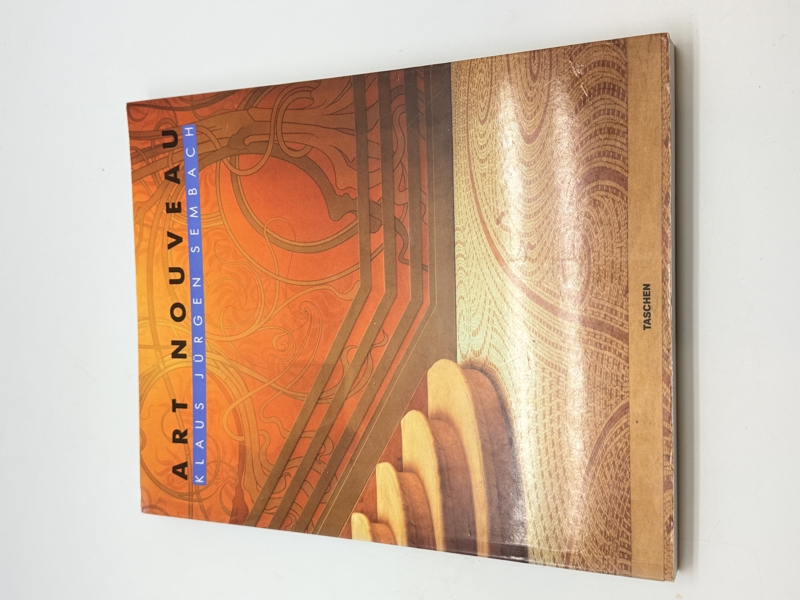 Art Nouveau skrevet af Klaus-Jürgen Sembach og udgivet af det kendte forlag Taschen