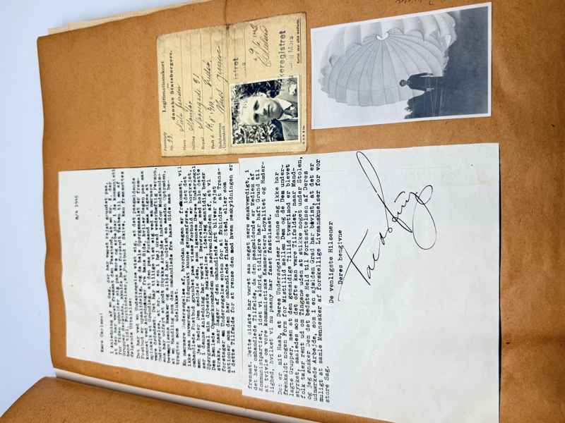 Stor scrapbog fra dansk modstandsmand, med muligved for masser af resarch. Original