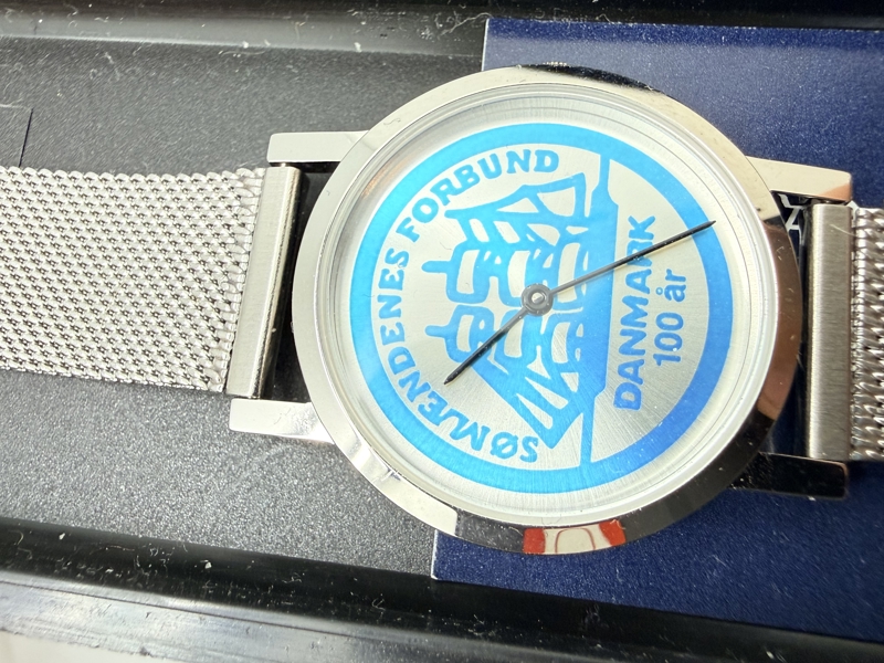 Armbåndsur fra sømændenes forbund, med æske 