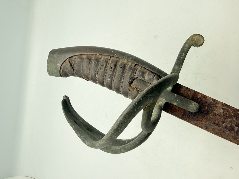 Dansk Dragon sabel model 1808, originalt loftfund 